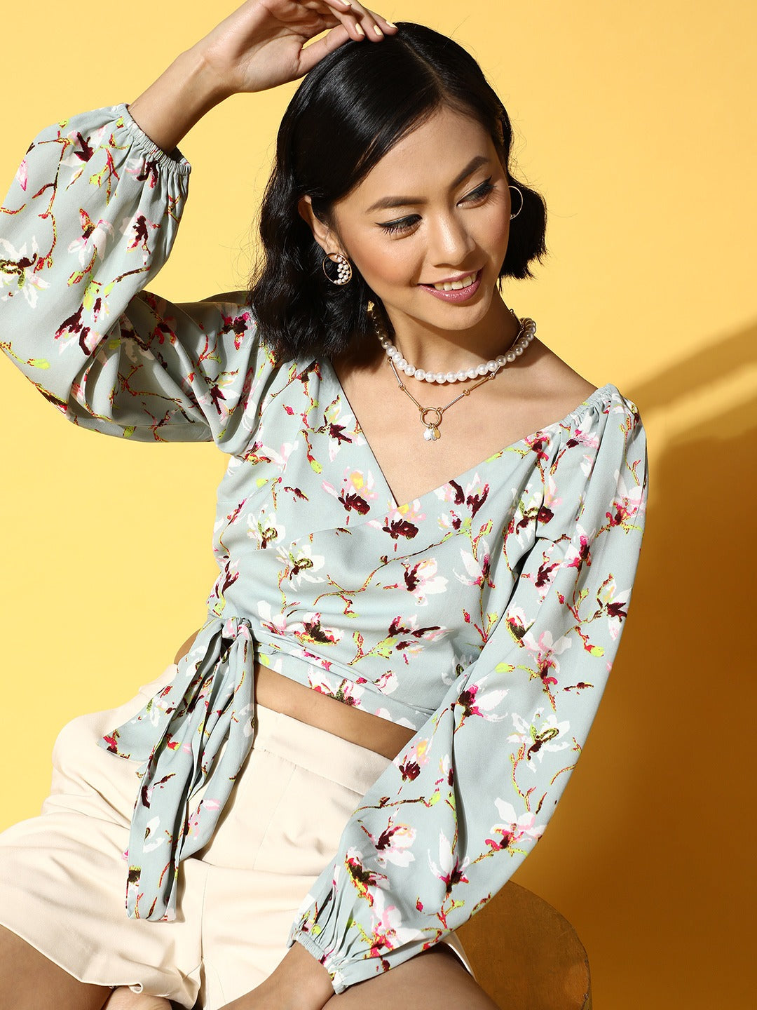 How To Wear A Floral Crop Top? – solowomen