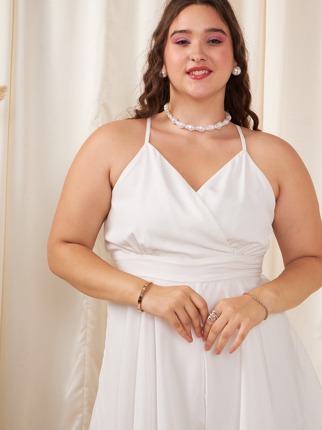 Berrylush Women Plus Size Solid White V-Neck Sleeveless Waist Tie-Up Backless Layered Mini Playsuit