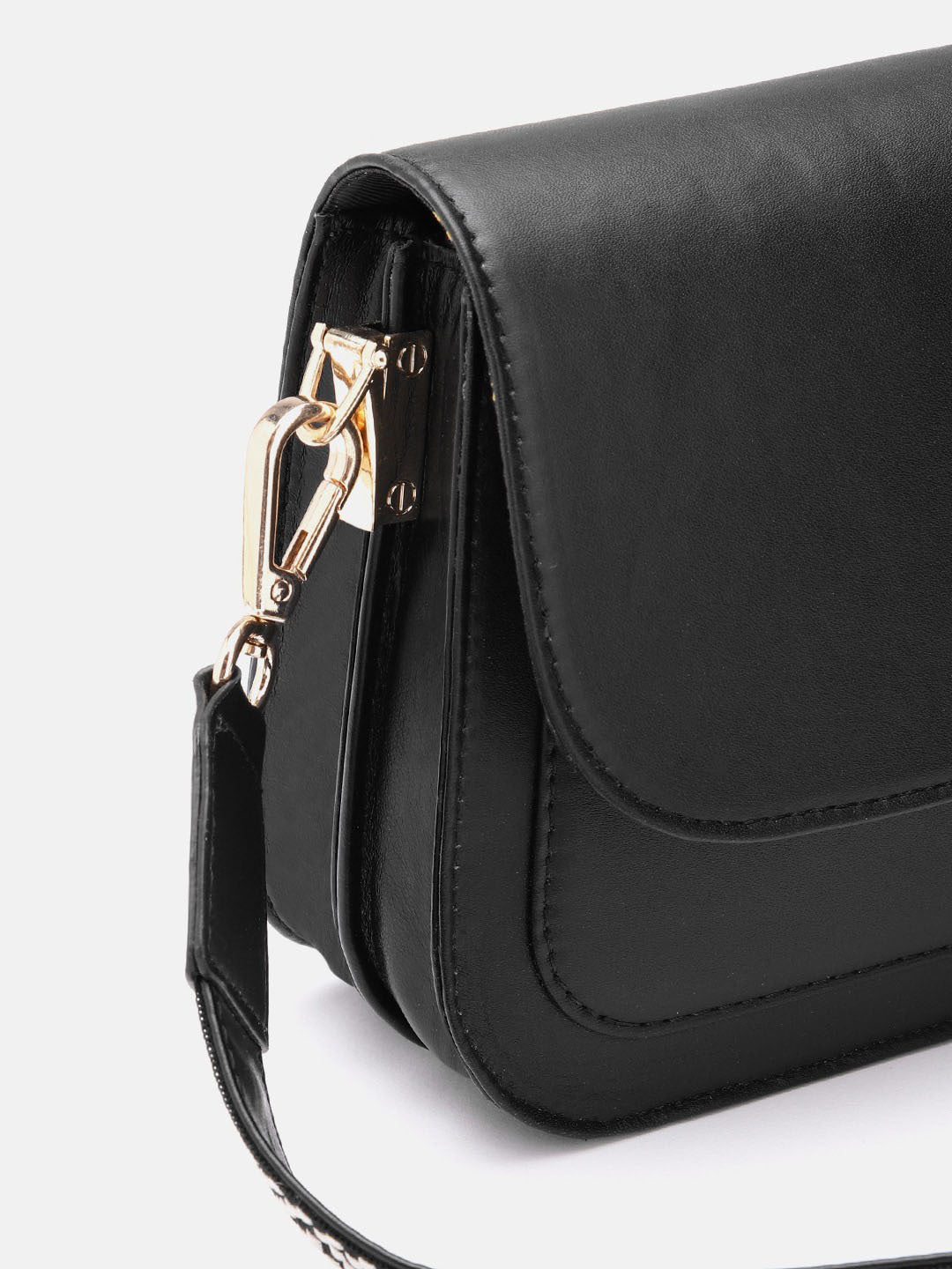 Black store sling purse