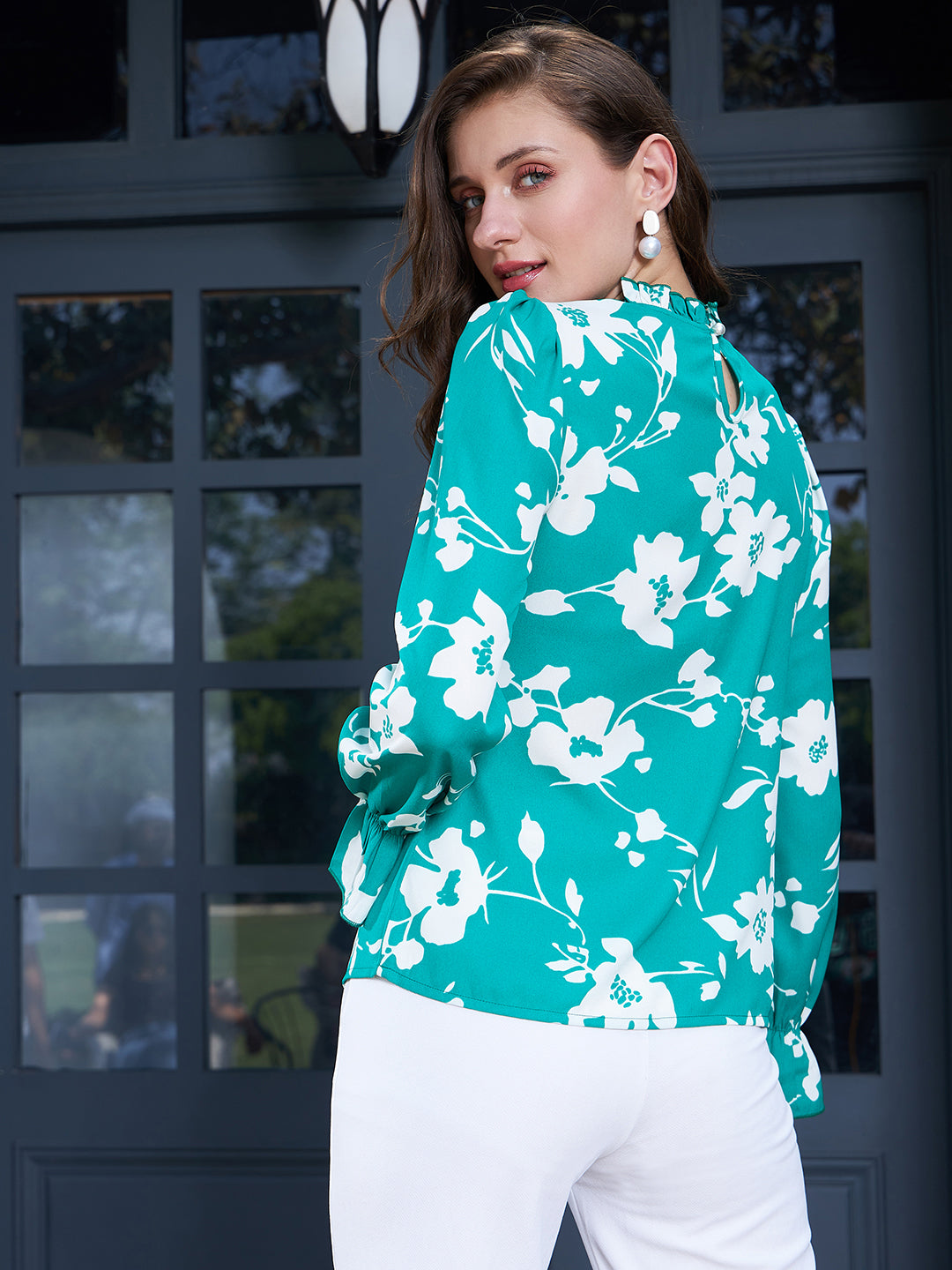 Crepe Floral Print Ladies Bell Sleeves Floral Design Top, Size: XS